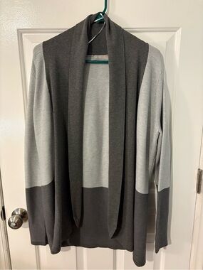 Evolution by Cyrus Gray Colorblock Open Front Cardigan Women’s Medium